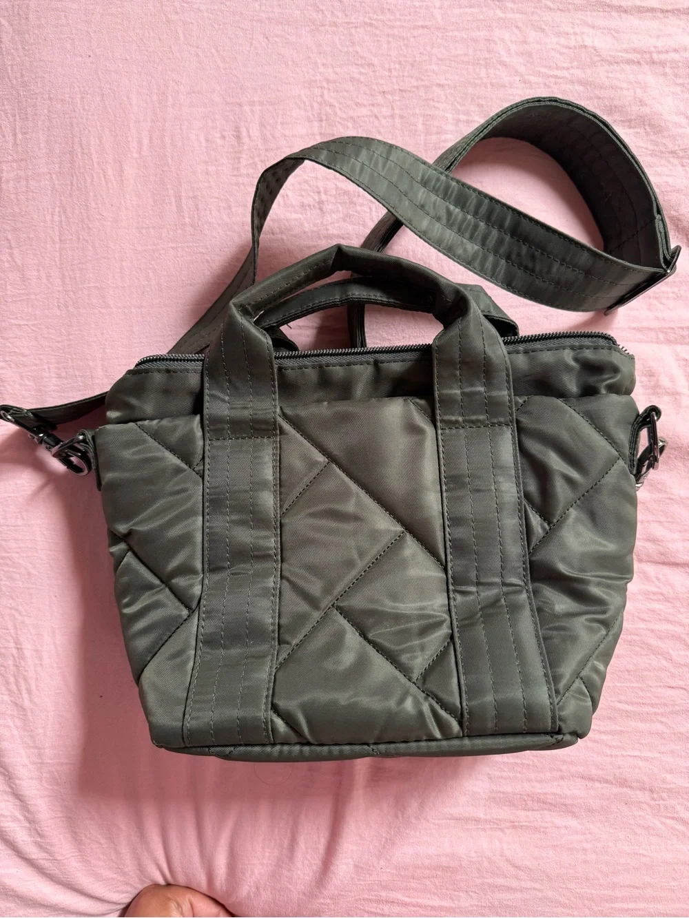 Lug crossbody bag